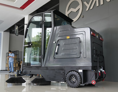 駕駛式掃地車(chē) 駕駛式掃地車(chē)